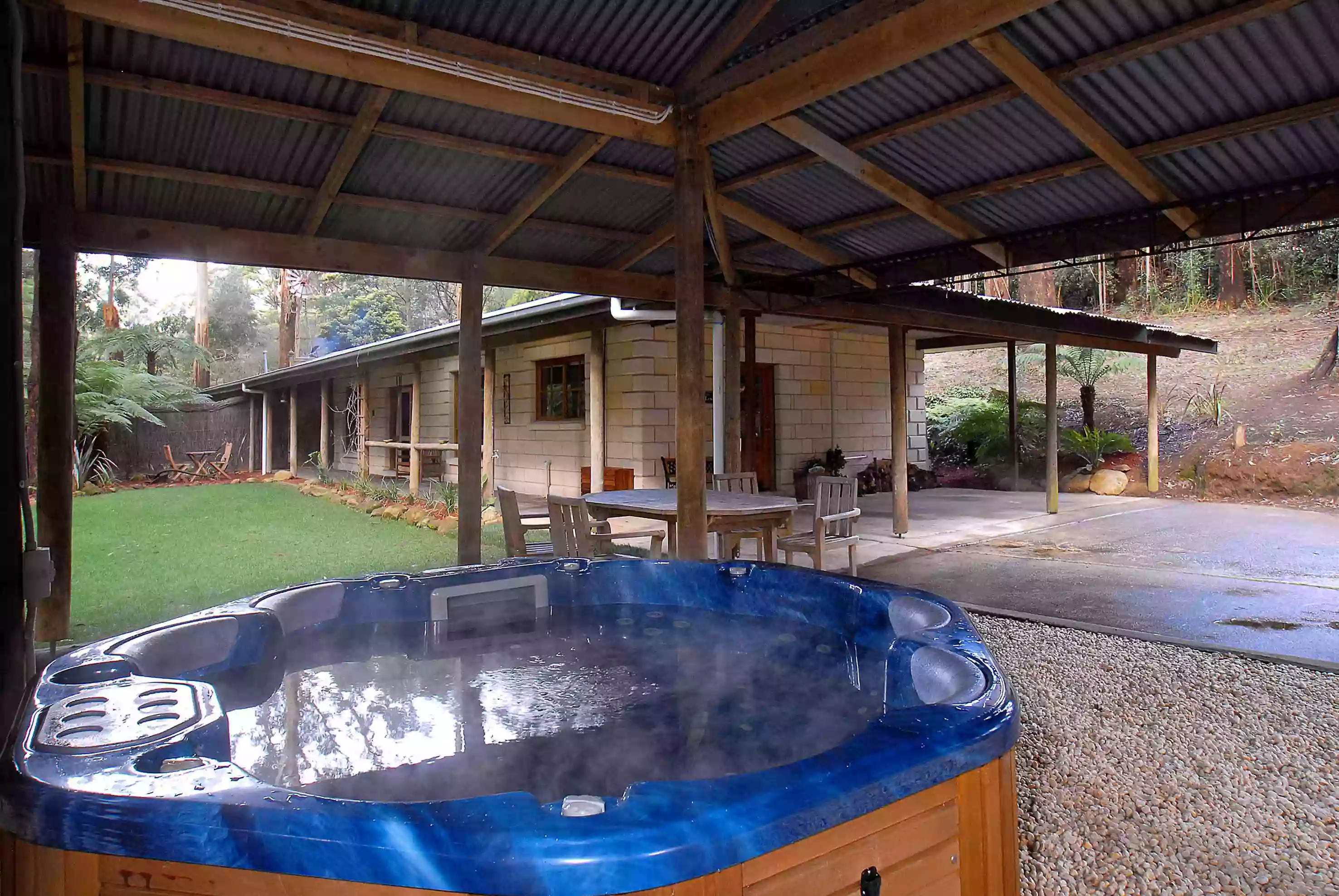 Fernglen Forest Retreat of Mount Dandenong (Self Contained Bed And Breakfast Cottages)