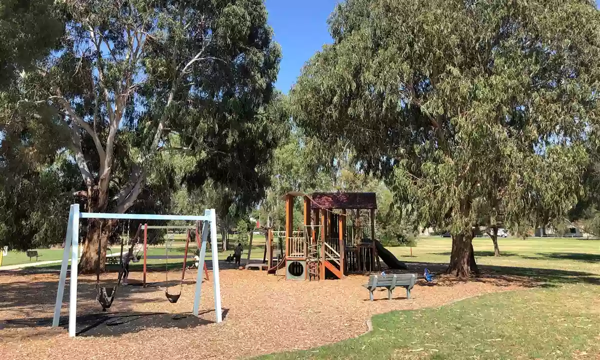 Namatjira Park Free Public Tennis Court