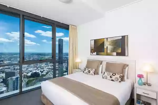 Oaks Brisbane Aurora Suites