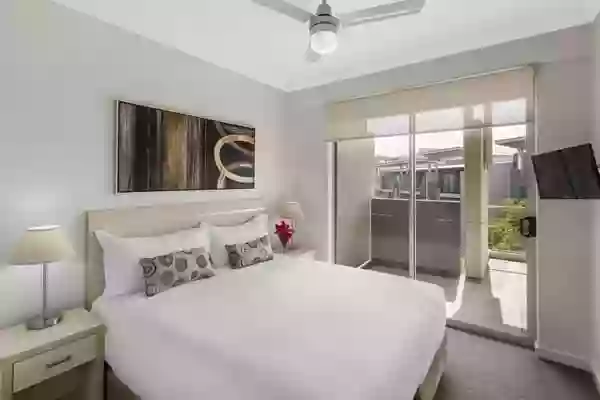 Oaks Brisbane Mews Suites