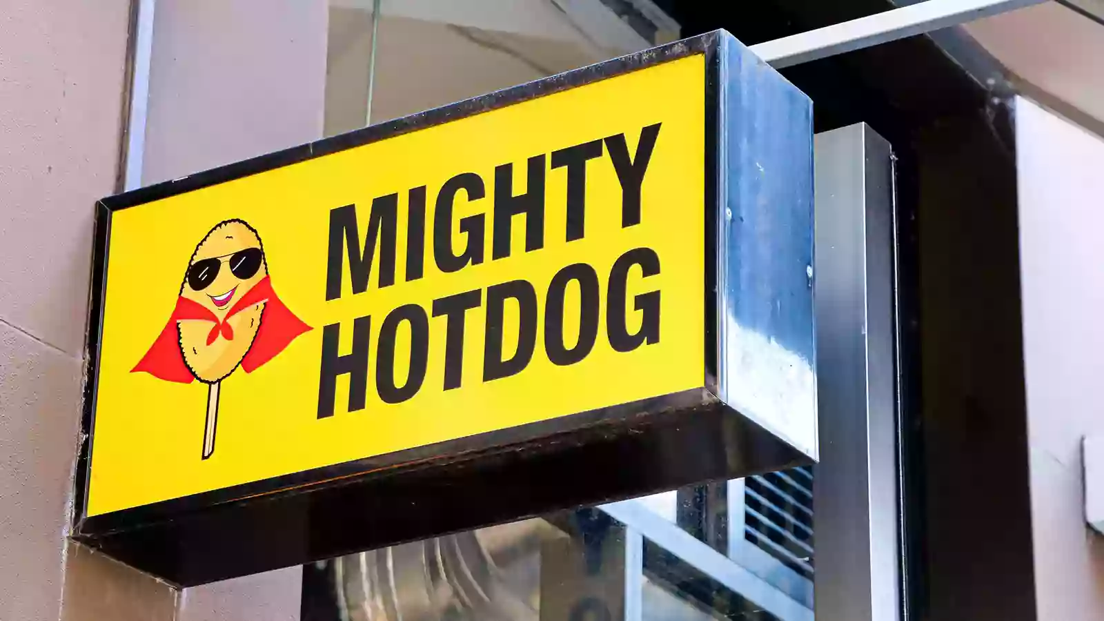 Mighty Hotdog Royal Oak