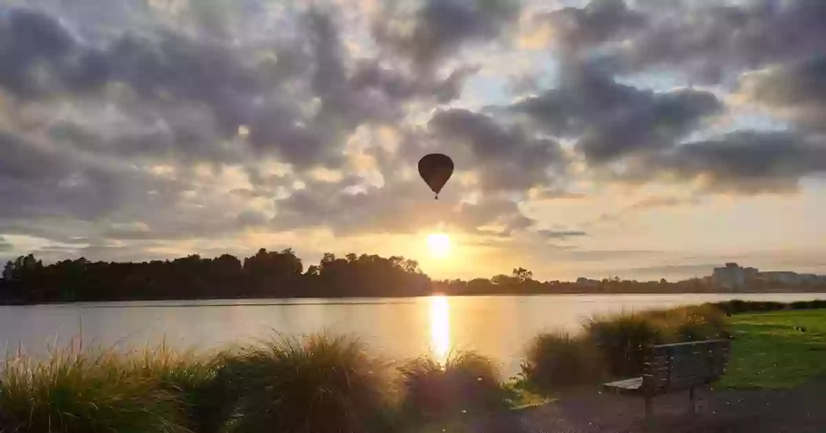 Hamilton Lake Domain