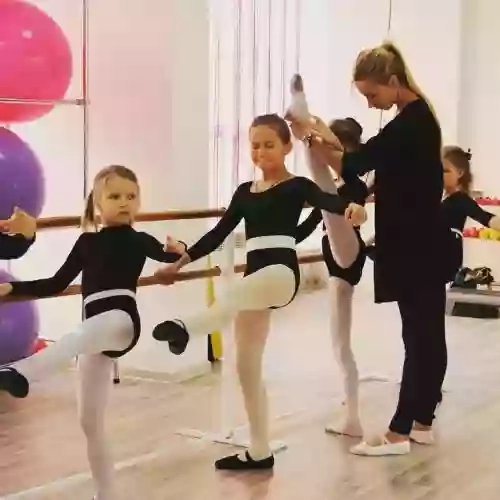 Oleksandra Shyrokovska Dance Studio