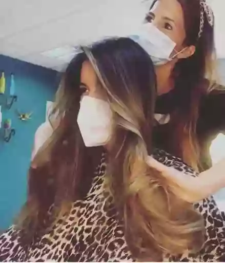 ALISADOS, PELUQUERIA DOS HERMANAS TENDENCIAS