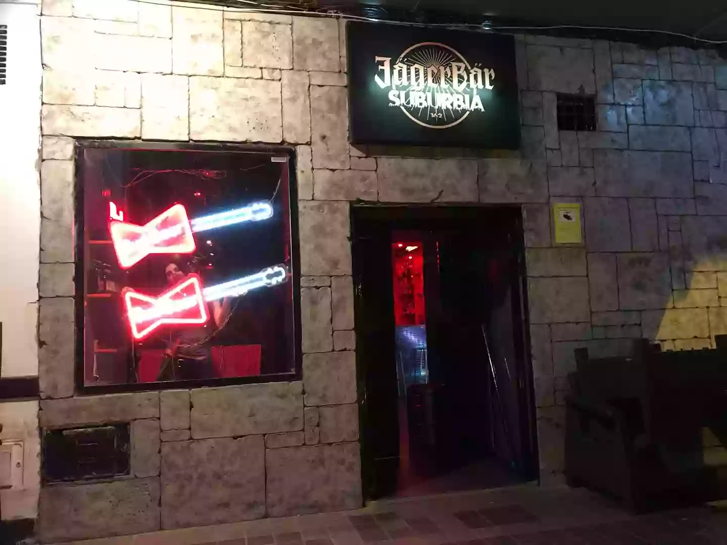 Suburbia Jäger Bar