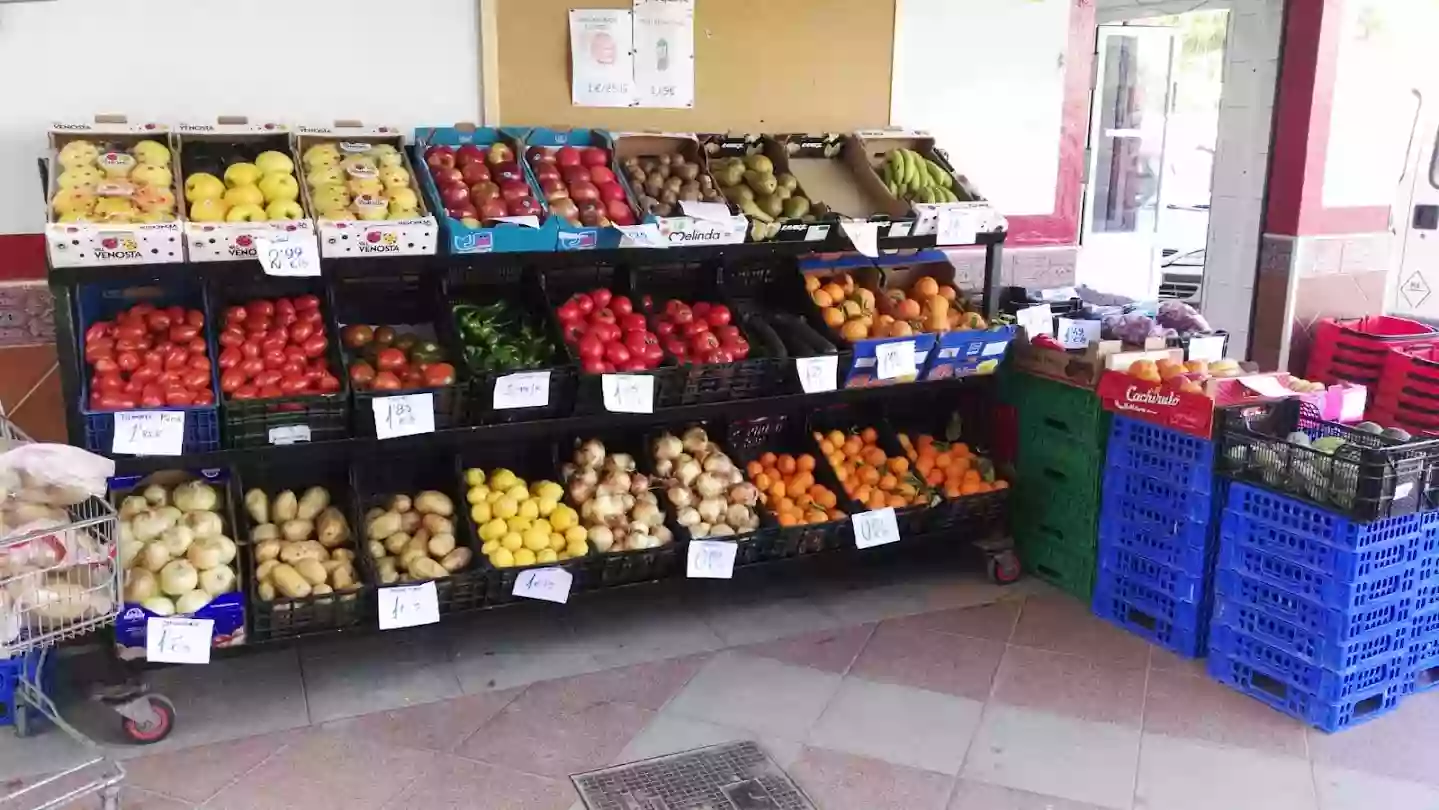 Supermercado Carlos Rico. A su servicio desde 1971