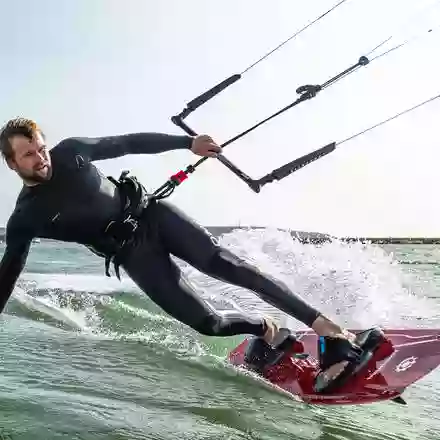 Foreño Cursos de kitesurf - Paddle Surf - Wing Foil