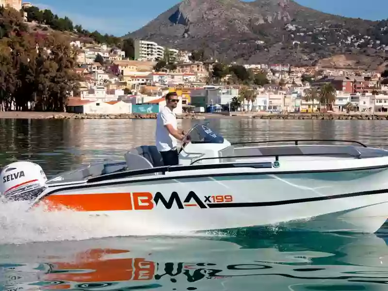 Boat Málaga ® Licencia de navegación en Marbella