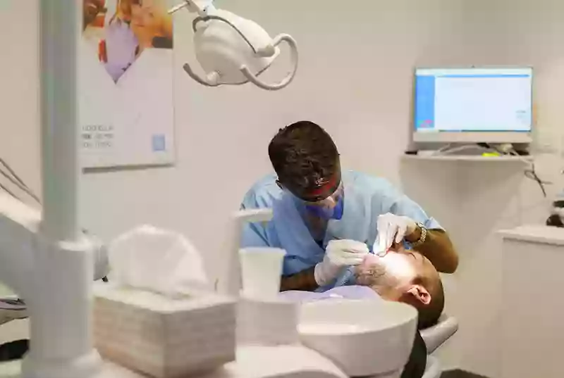Dentista Granada - Clínica Dental Granada | MEDYCLINIC