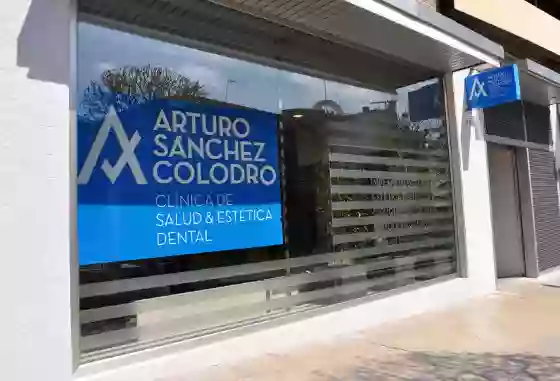 Clínica Dental Arturo Sánchez Colodro