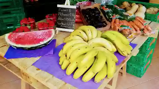 Fruit service