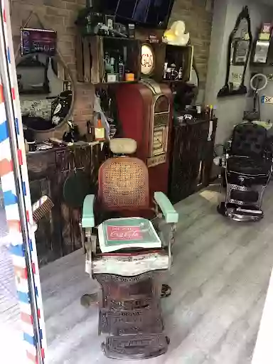 Alex naveira barber shop