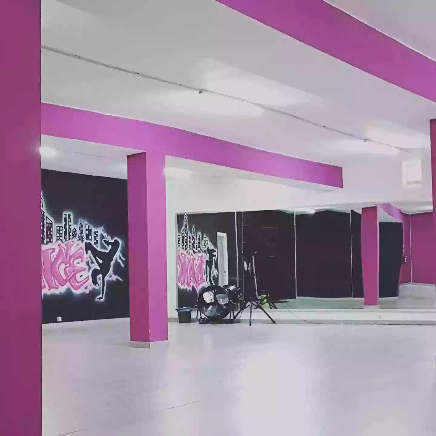 IMAGINARIUN Dance Studio