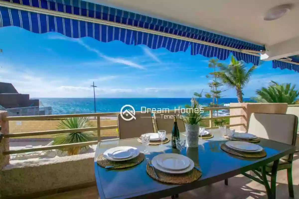 Stunning 2 Bed Sea View Apt by Dream Homes Tenerife