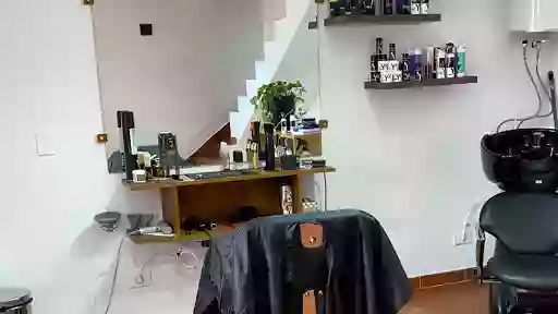 Enmanuel Rojas | Barbería En Candelaria