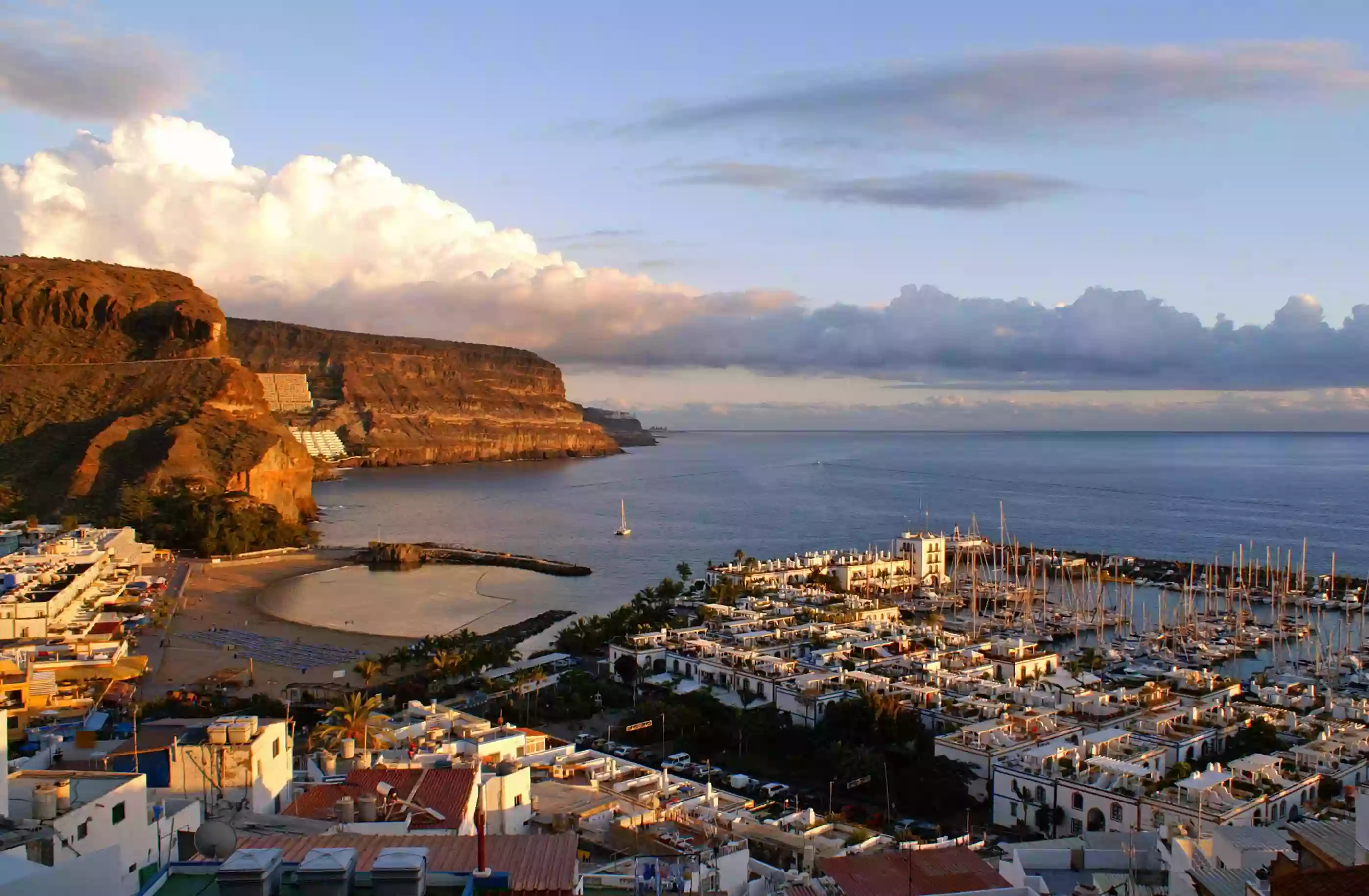 Billy's Bar Restaurante, Puerto de Mogan, Gran Canaria