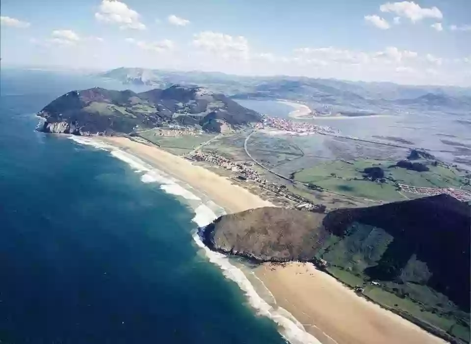 Alojamientos Turísticos la Traina