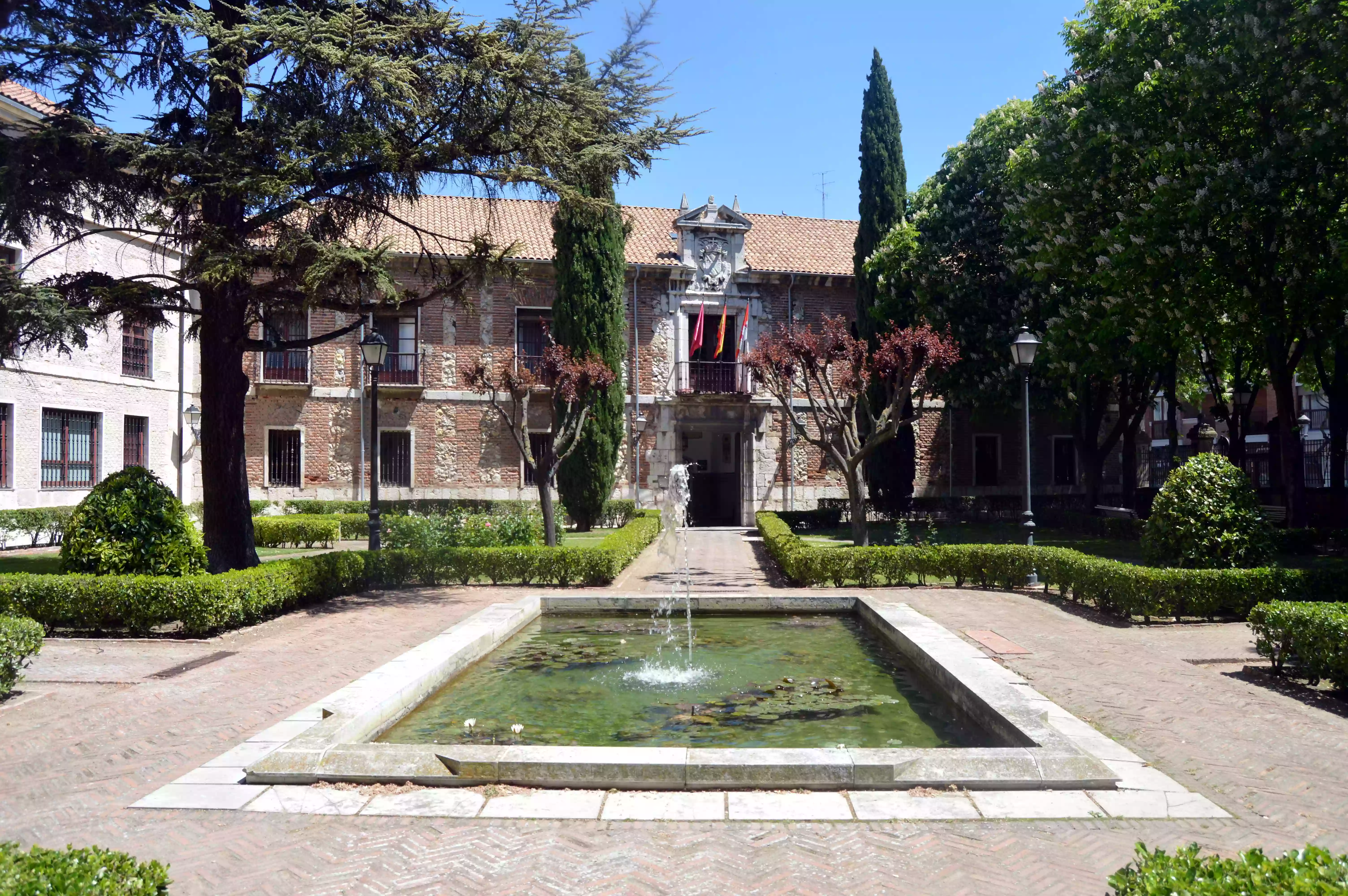Colegio Mayor Santa Cruz