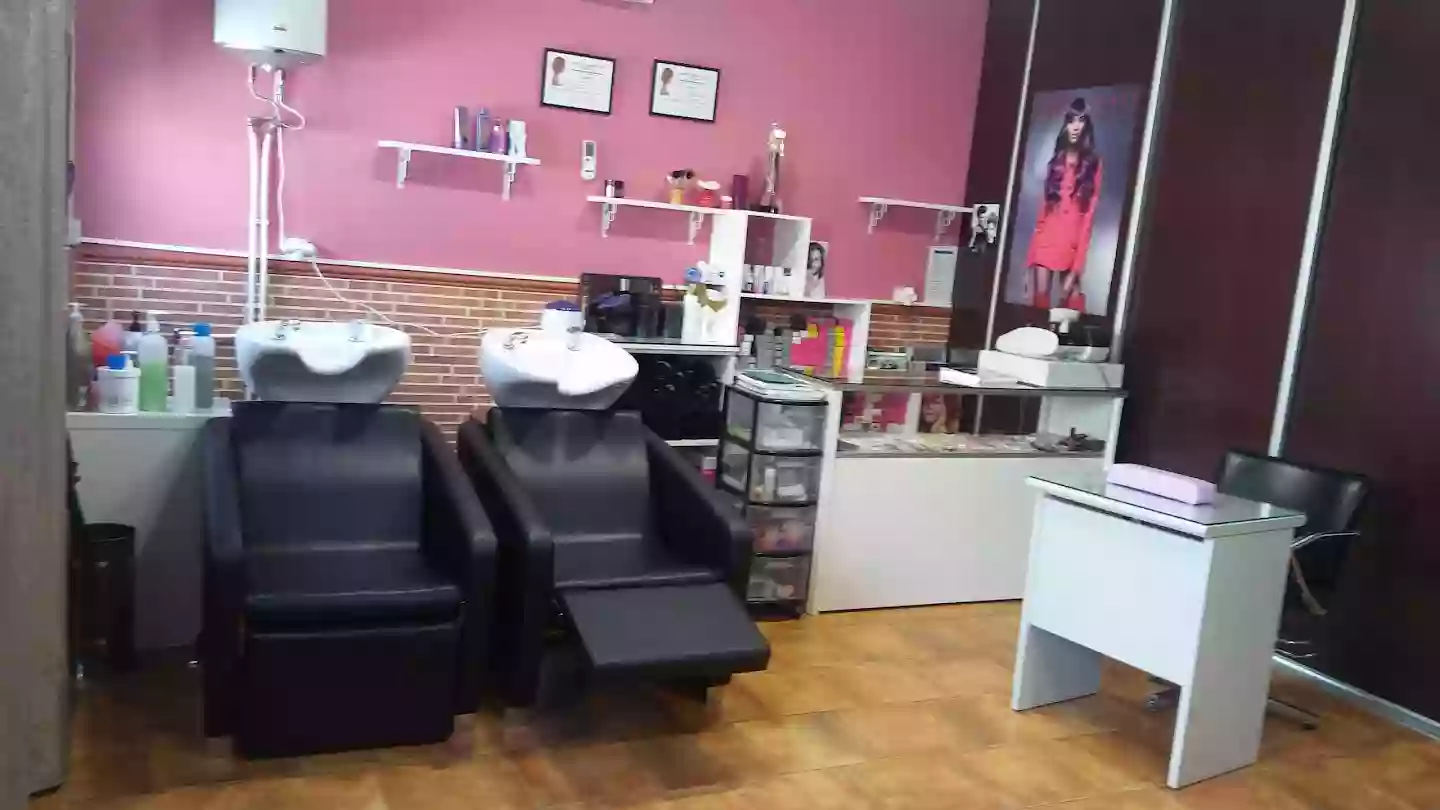 Peluqueria Y Estetica Valentina