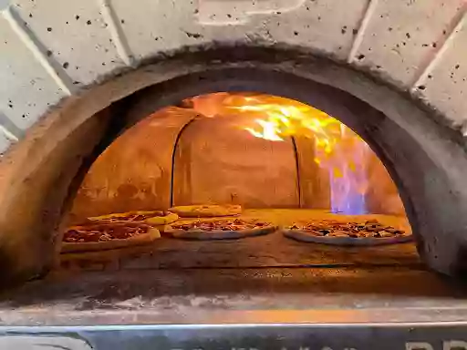 Mitoa Pizzeria