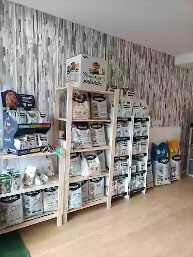 MIMO'S PELUQUERÍA CANINA Y ACCESORIOS SANTA EULÀLIA DE RONÇANA