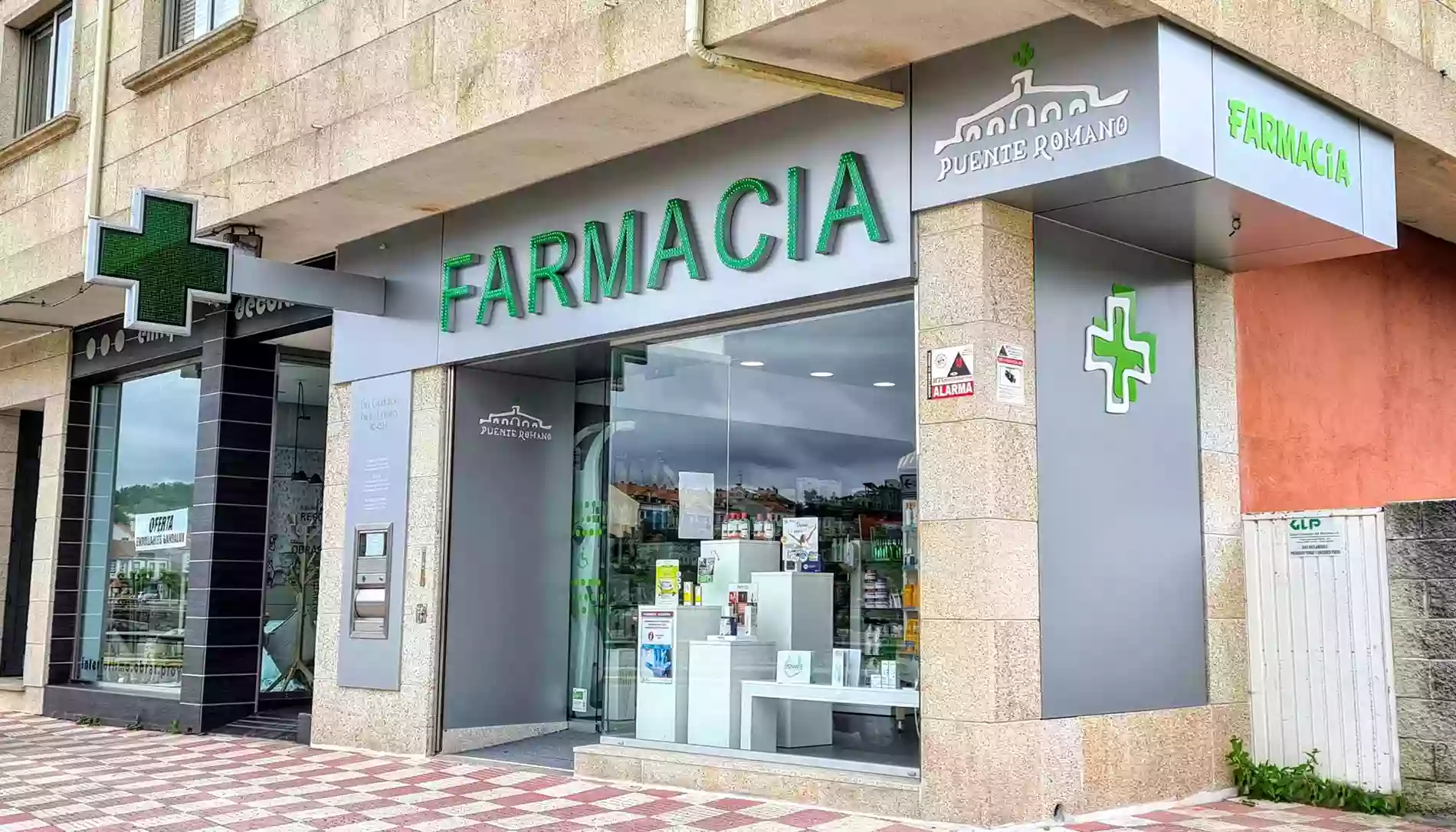 Farmacia Puente Romano