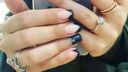 Dada’s nails