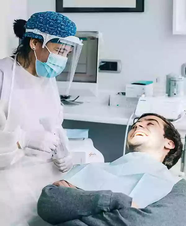 Clínica Dental Sanzmar