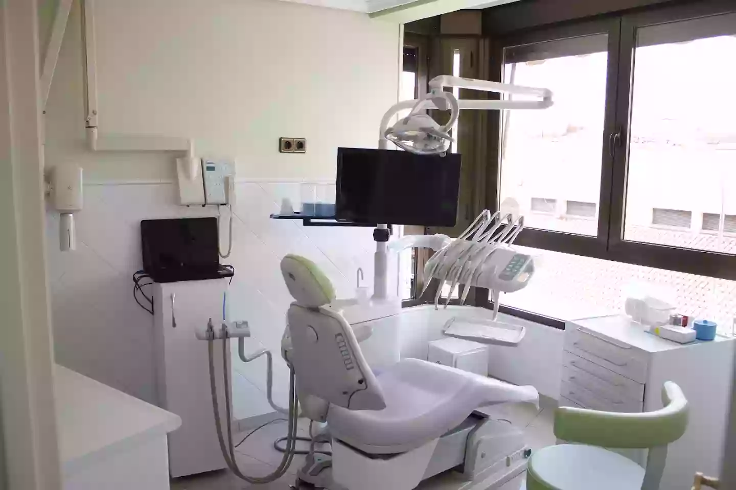 Clinica Dental - Podologica Dra. Lilian Cazar