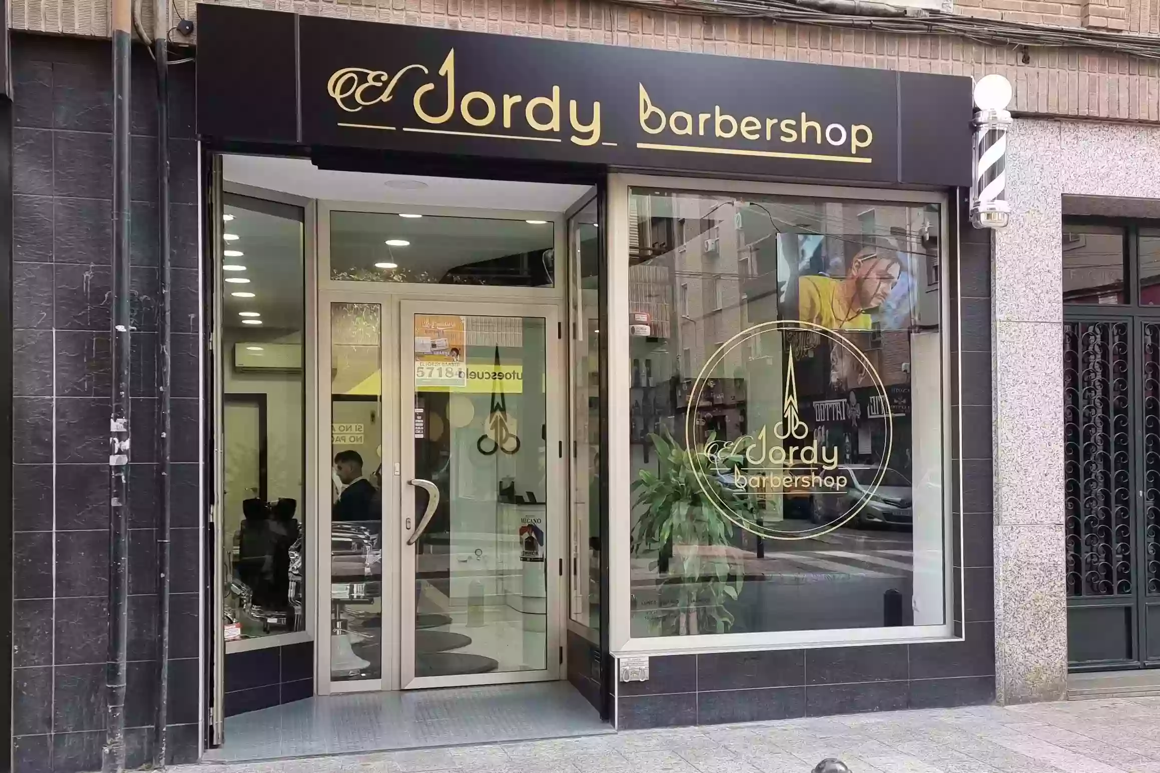 El Jordy Barbershop