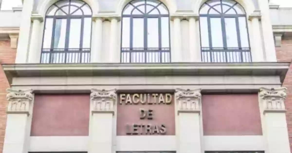 Universidad De Murcia Facultad De Letras