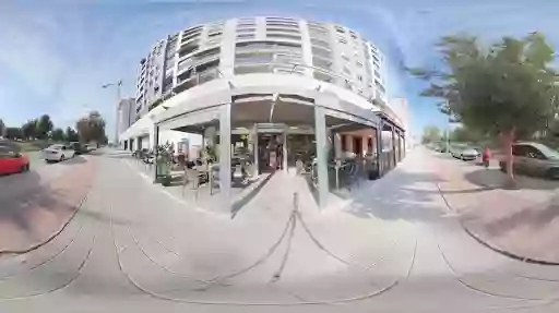 Que Tal Cafetería, Tienda de Alimentacion y Panaderia