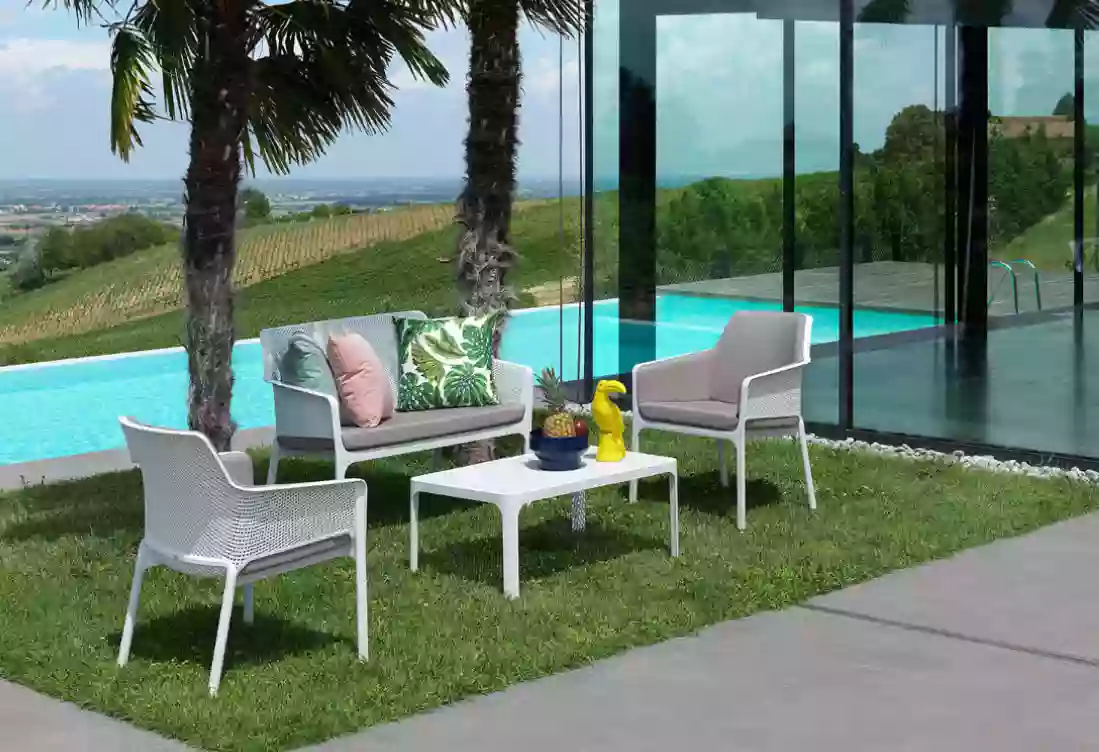In & Out Furniture by Briñas Orihuela Costa