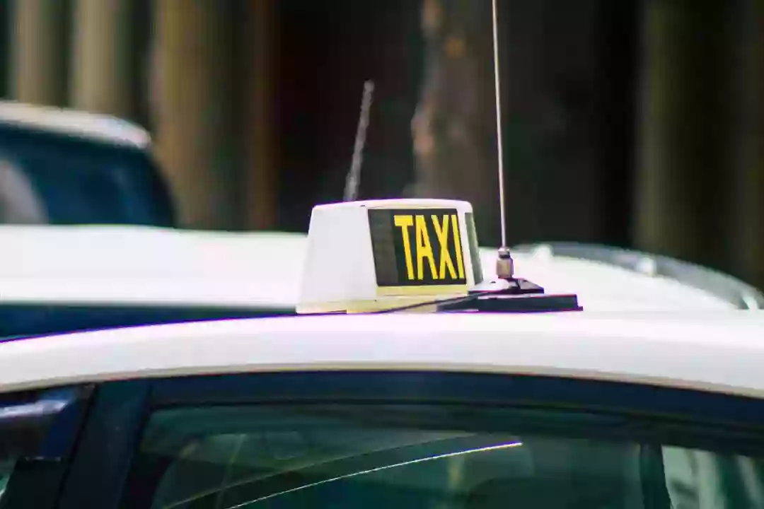 Servicio de taxi Ricardo Romero