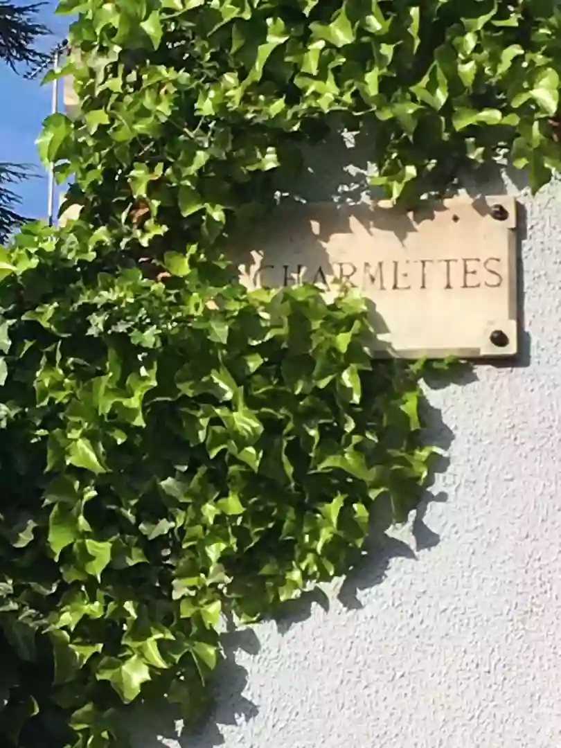 Les Charmettes - Chambre d'Hôtes & Gîte