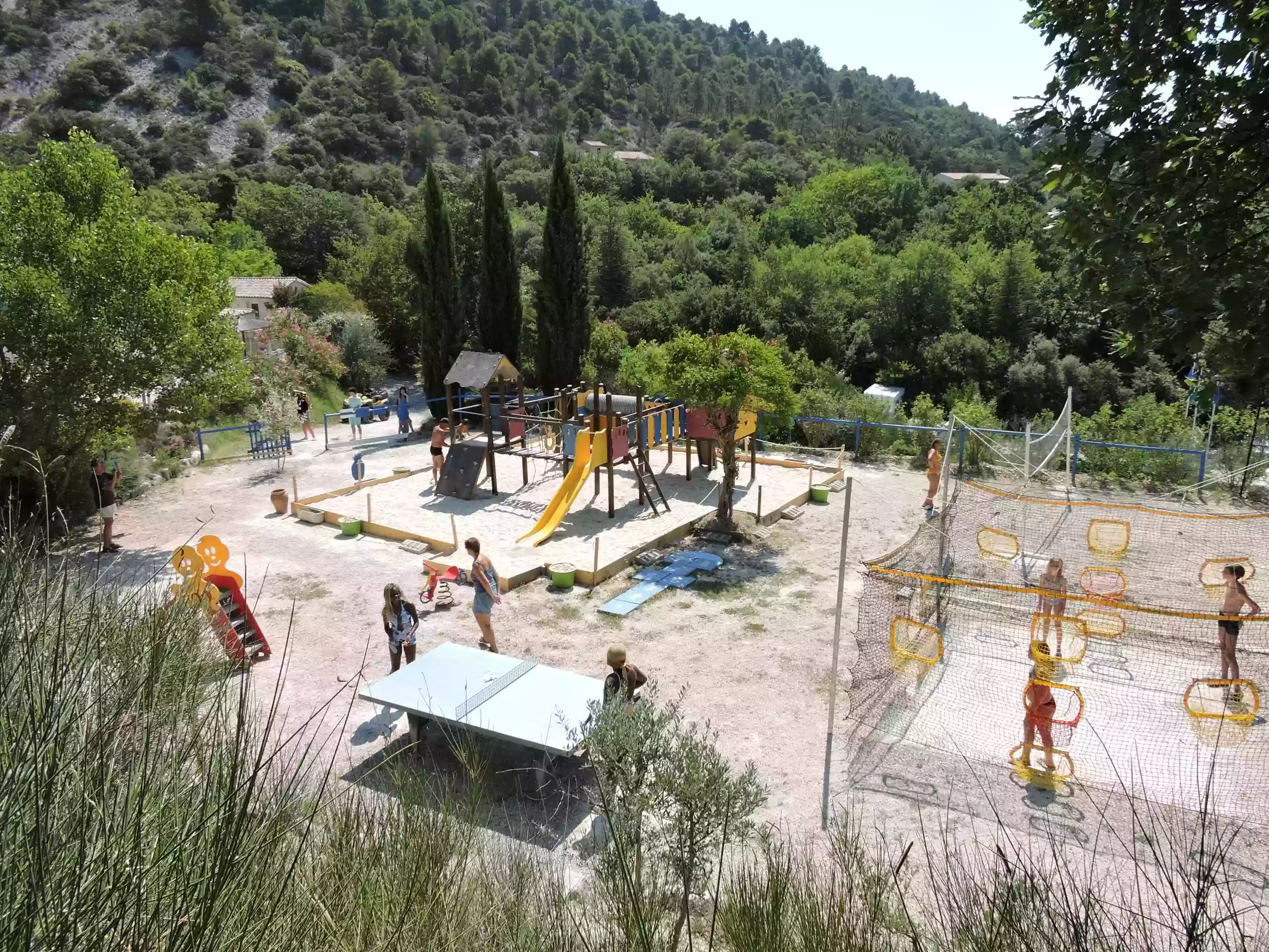 Camping 3 étoiles drome | Les terrasses provencales | Camping piscine drome