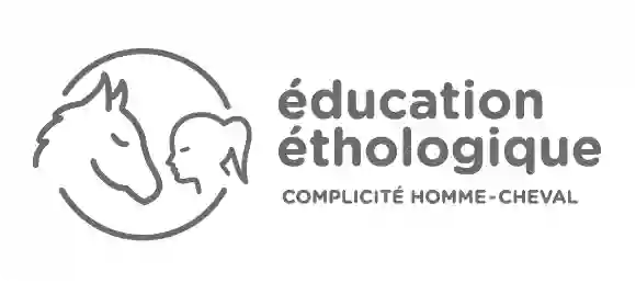 Charlotte Pantos - Education Ethologique