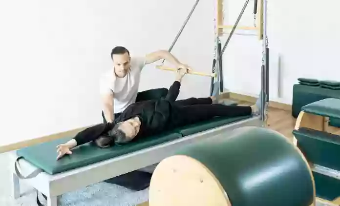 Studio G'Coaching. Pilates sur Machines, Yoga et Renforcement Musculaire.