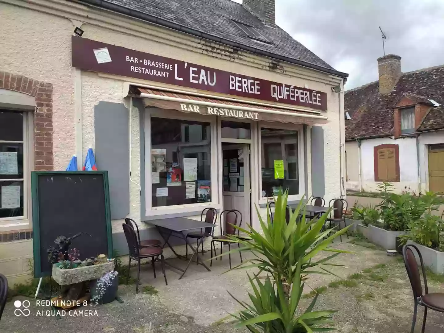 L'eau berge Quiféperlée Restauration traditionnelle - Traiteur - Burger - Tacos - Spécialité couscous - Pizzas