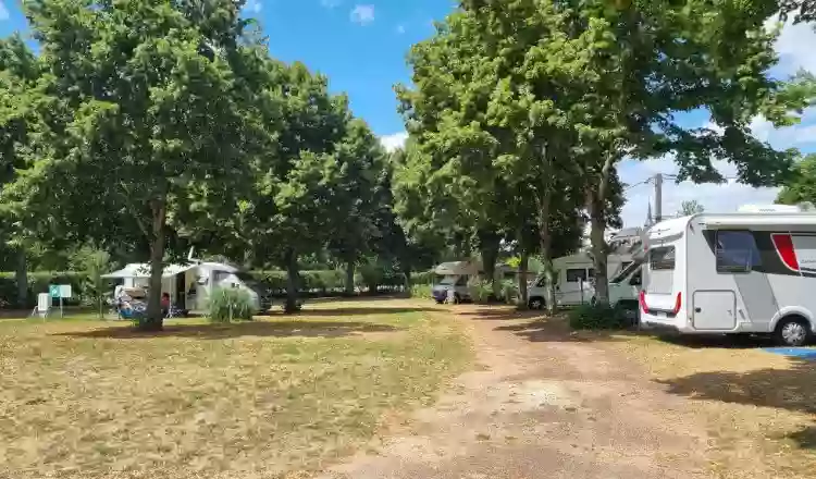 Camping de mon Village (Aire Camping-Car Park)