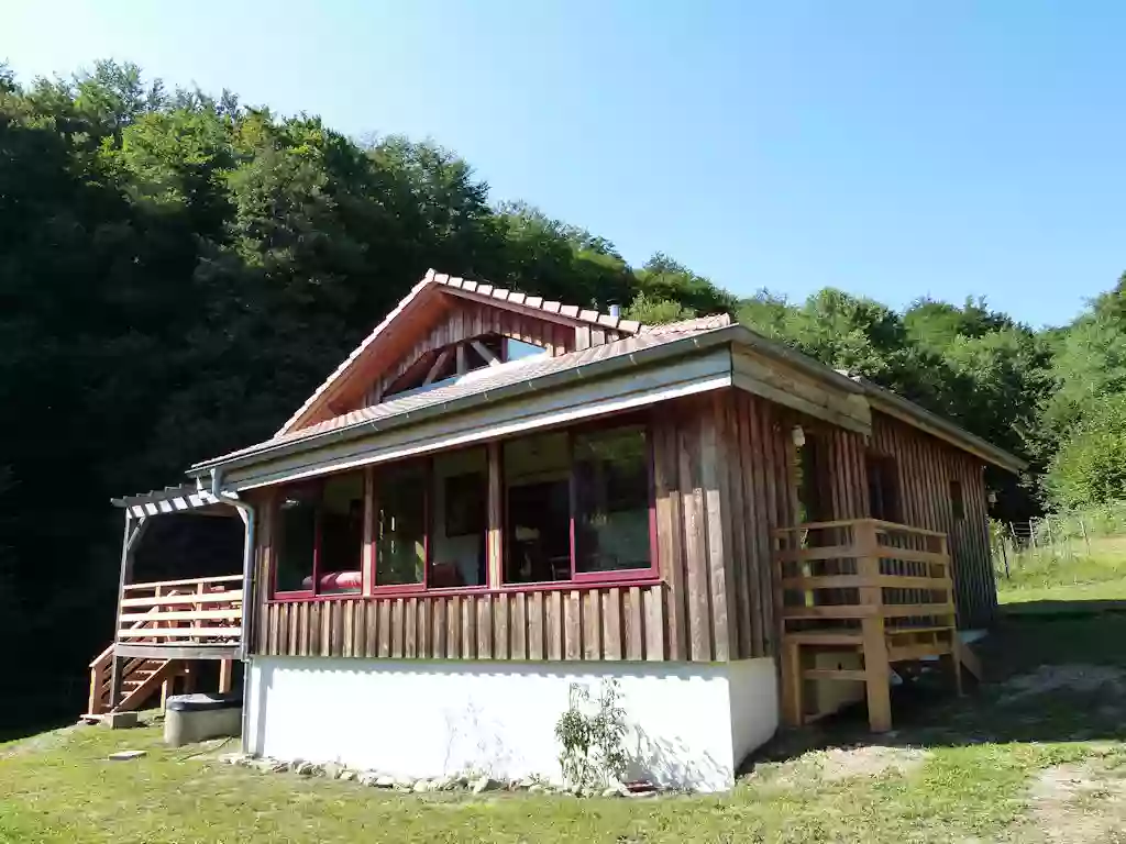 Gîte Des Graviers : Location de vacances eco gite/chalet 6 personnes, 2 chambres, terrasse, jardin, dans le parc naturel régional des Ballons des Vosges, proche Alsace, Mulhouse à Rougemont-le-Château, Territoire de Belfort, Bourgogne-Franche-Comté