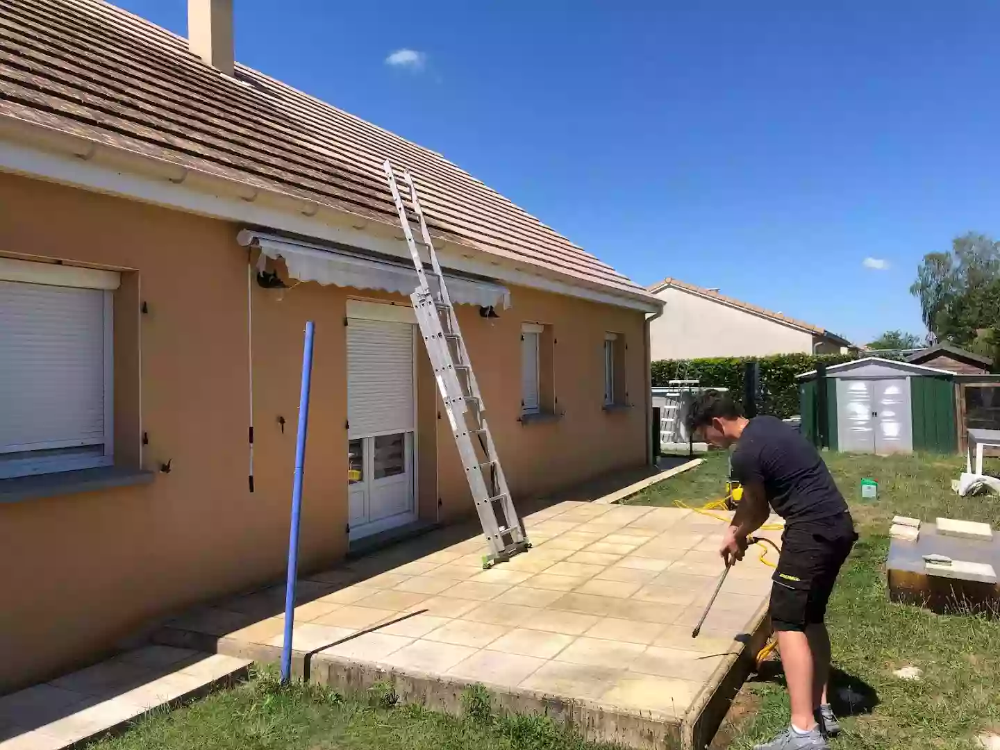 SD RÉNOVATION COUVERTURE&DEMOUSSAGE TOITURE&PEINTURE(SOS INTERVENTION INFILTRATION)