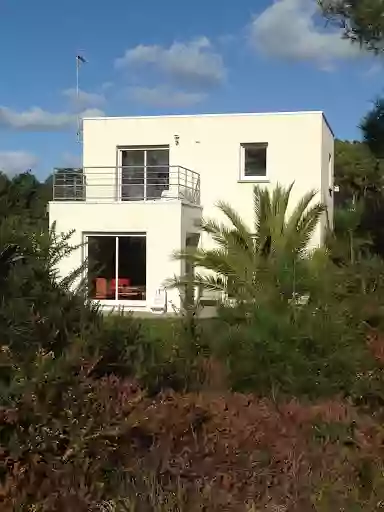 Maison d'Architecte Bois du Kador à Morgat (Gîte)