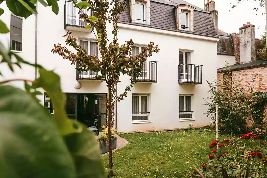 Terres de France - Appart'Hotel Quimper Bretagne