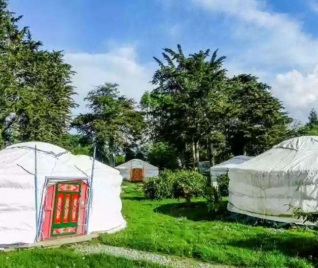 Village de Yourtes | Camping Beaussais | Glamping Bretagne