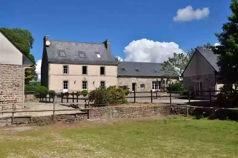 Gîtes de Lopéau; piscine couverte et spa en extérieur, Finistère, Bretagne