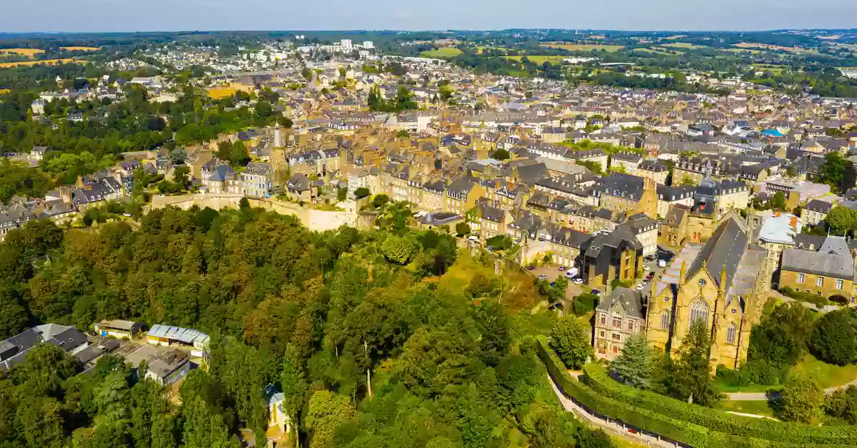 Maison et Services Fougères | Ménage, jardinage, nettoyage des vitres