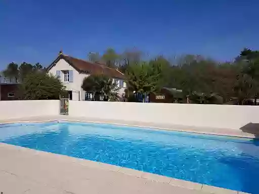 Gîte Domaine de Villevert piscine sauna spa