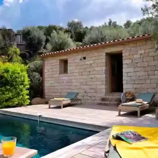 Les bergeries Alivaccia: Maison de vacances avec piscine, idéal randonnées, proche plage et Porto-Vecchio, Corse-du-Sud