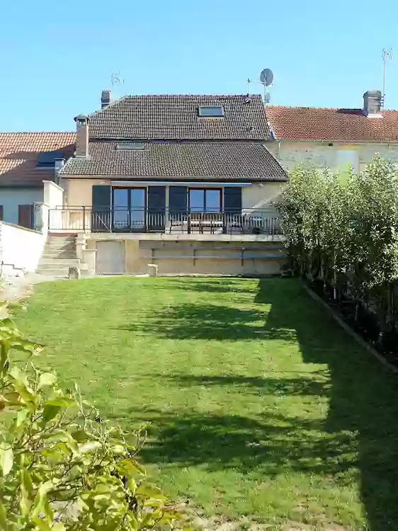 Gite La Chenevière, près de Reims , 8 personnes